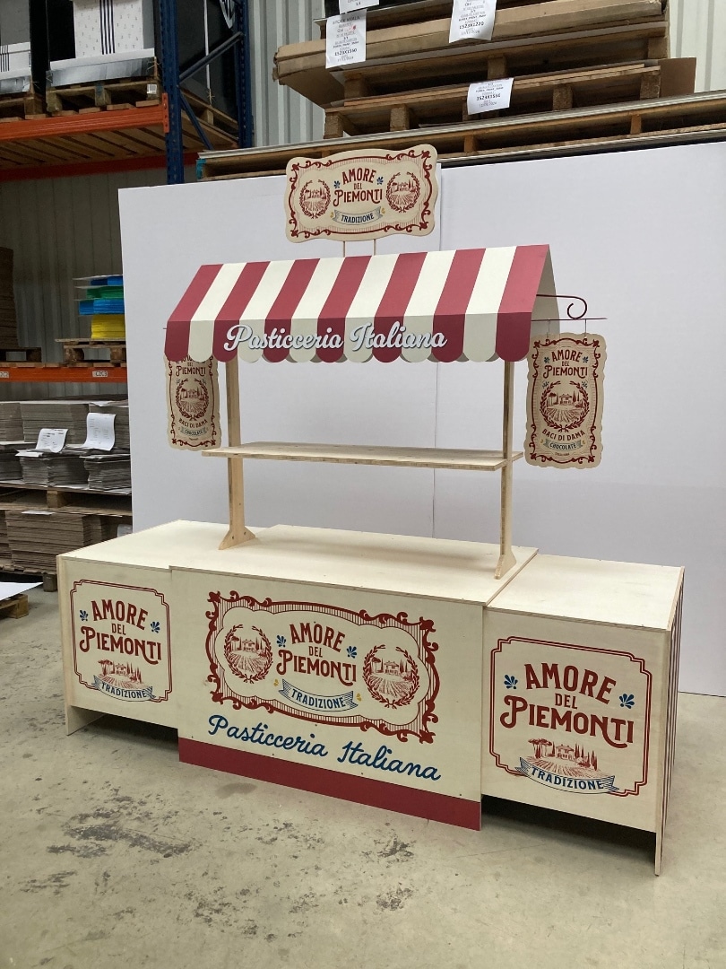 Mobilier commercial